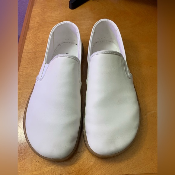 FeelGrounds Droptop Luxe - Gum White
US W7 - Picture 7 of 7